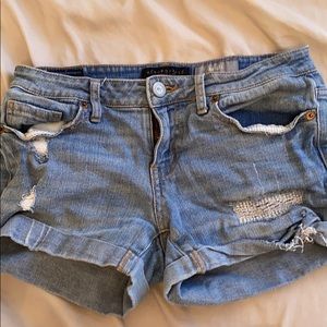 Aéropostale midi jean shorts